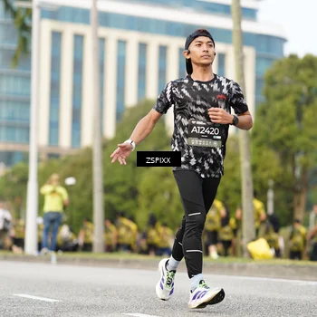 Runner Photo 6376739