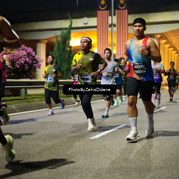 Runner Photo 6376749