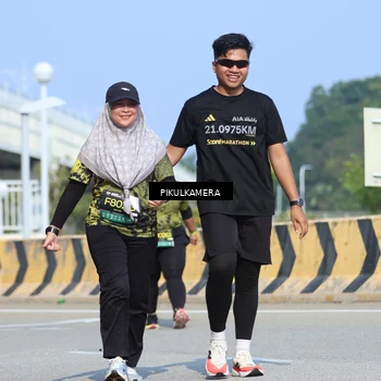 Runner Photo 6376755