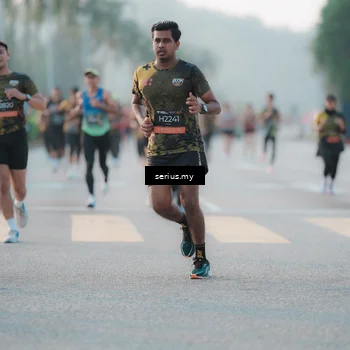 Runner Photo 6376817