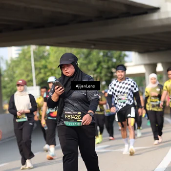 Runner Photo 6376853