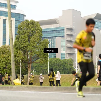 Runner Photo 6376857