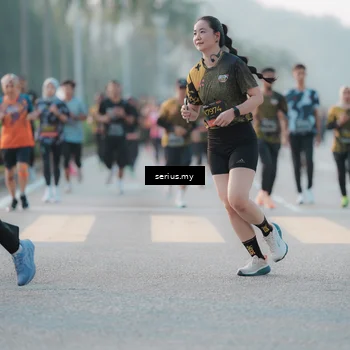 Runner Photo 6376860