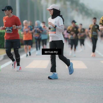 Runner Photo 6376862