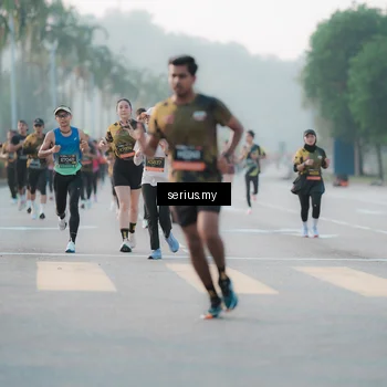 Runner Photo 6376864