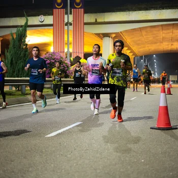 Runner Photo 6376871