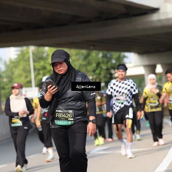 Runner Photo 6376889