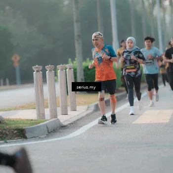 Runner Photo 6376912