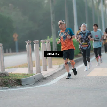 Runner Photo 6376920