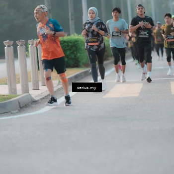 Runner Photo 6376921