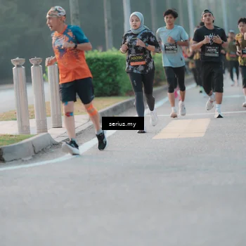 Runner Photo 6376933