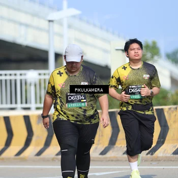 Runner Photo 6376934