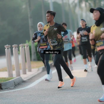 Runner Photo 6376951