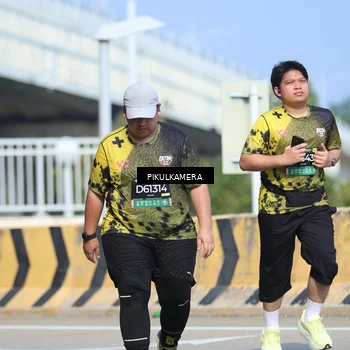 Runner Photo 6376956