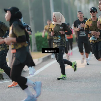 Runner Photo 6376958