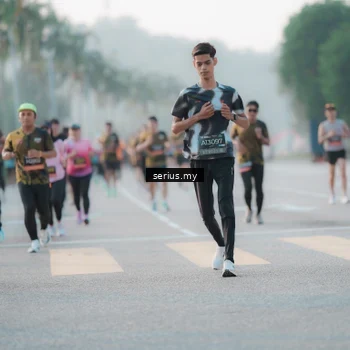 Runner Photo 6376969