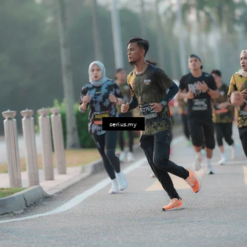 Runner Photo 6376972