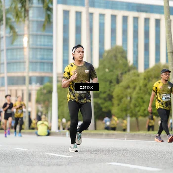 Runner Photo 6376978