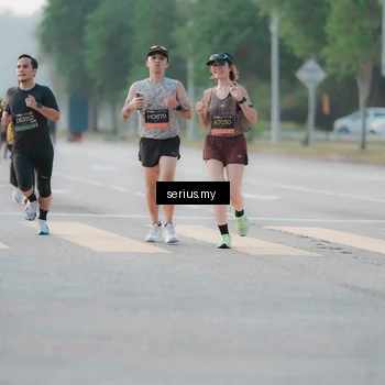 Runner Photo 6377002