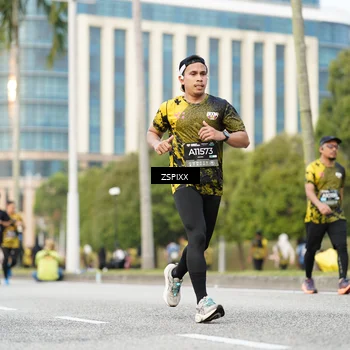 Runner Photo 6377004