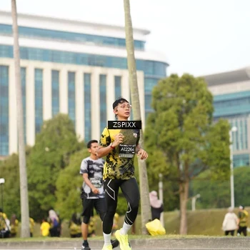 Runner Photo 6377064