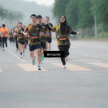 Runner Photo 6377074