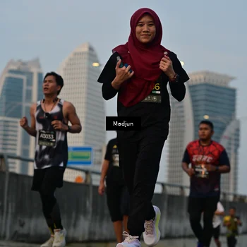 Runner Photo 6377113