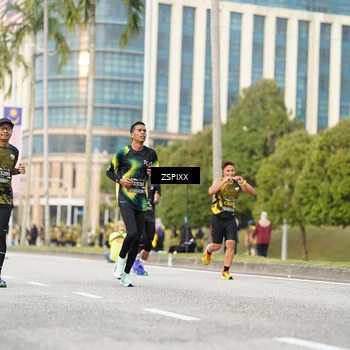 Runner Photo 6377133