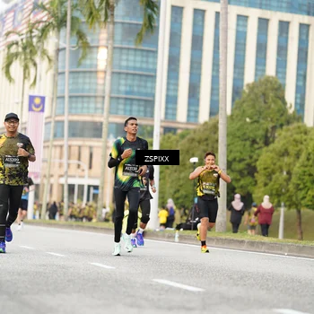 Runner Photo 6377142