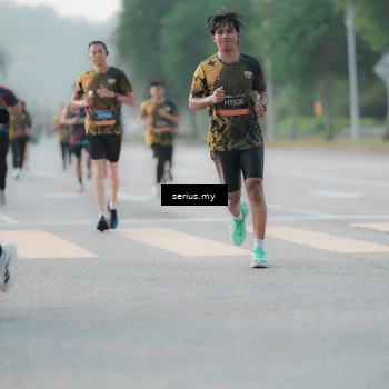 Runner Photo 6377143