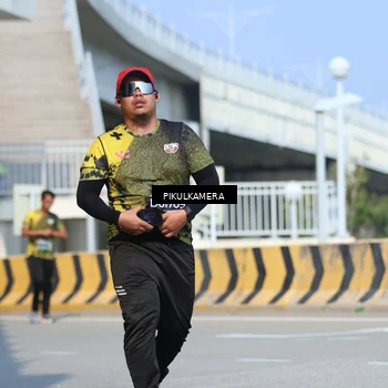 Runner Photo 6377178