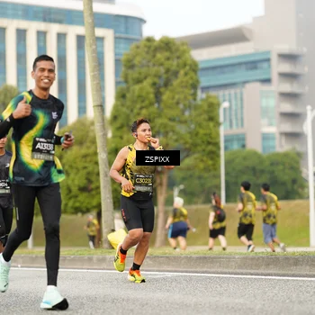Runner Photo 6377236