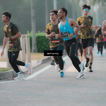 Runner Photo 6377247