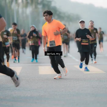 Runner Photo 6377277