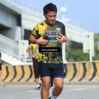 Runner Photo 6377289