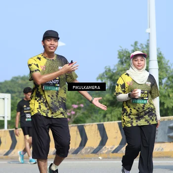Runner Photo 6377450