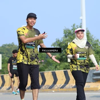 Runner Photo 6377453