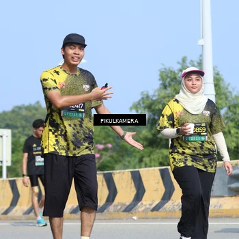 Runner Photo 6377458