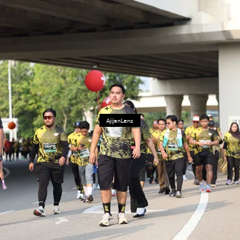 Runner Photo 6377492
