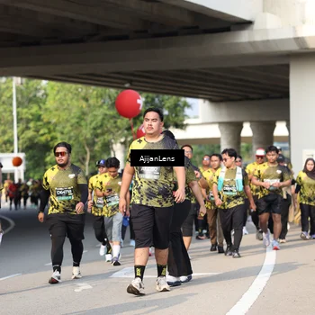 Runner Photo 6377544