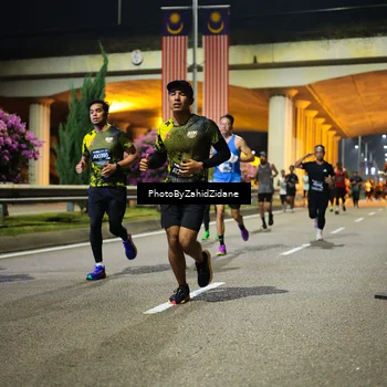 Runner Photo 6377557
