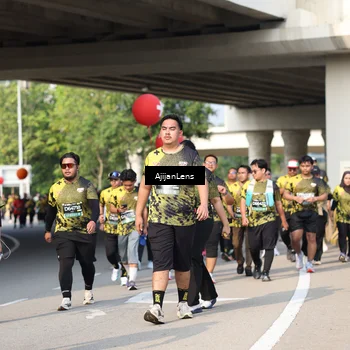 Runner Photo 6377572