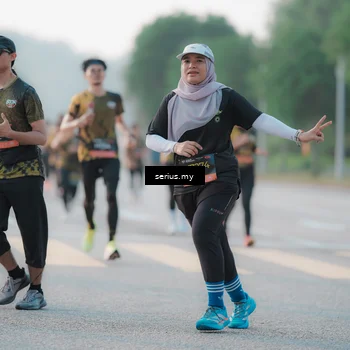 Runner Photo 6377800