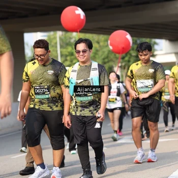 Runner Photo 6377840