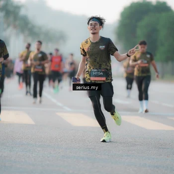 Runner Photo 6377846