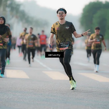 Runner Photo 6377851
