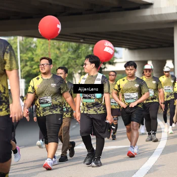 Runner Photo 6377856