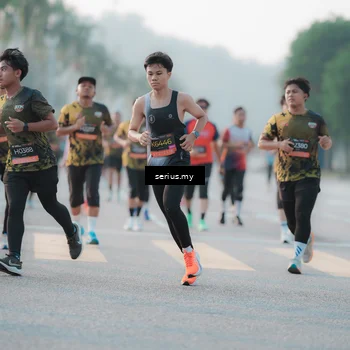 Runner Photo 6377875
