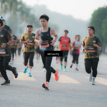 Runner Photo 6377880