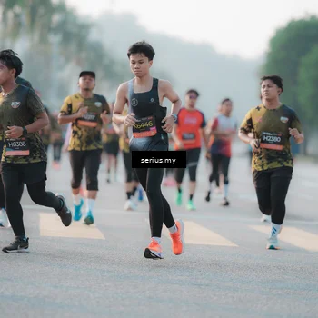 Runner Photo 6377883